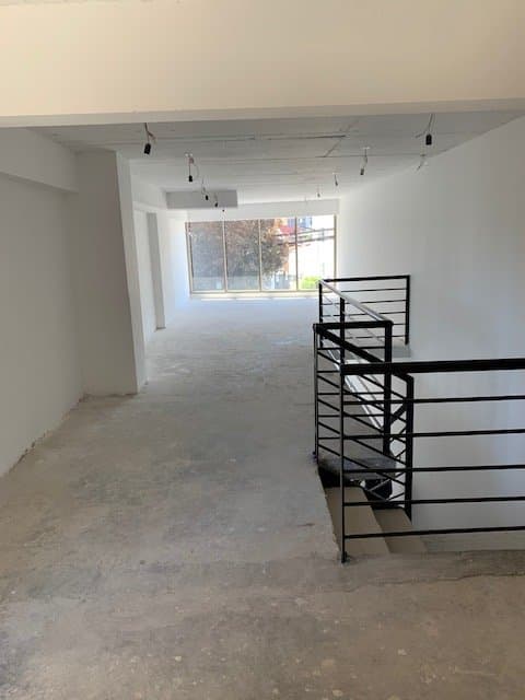 Arrienda Local Comercial Edificio 2K, en calle Hochstetter — fotografía 1