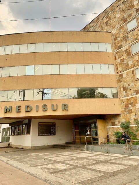 Vende Oficina en Centro Médico Medisur — fotografía 1