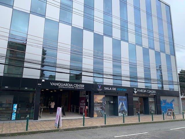 Arriendo Local de 55 M2, en Galería Vanguardia. — fotografía 1