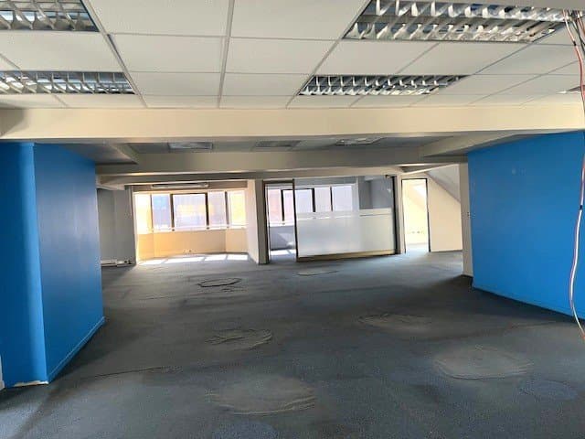 Vende Oficina de 211 M2 en el centro de temuco — fotografía 1
