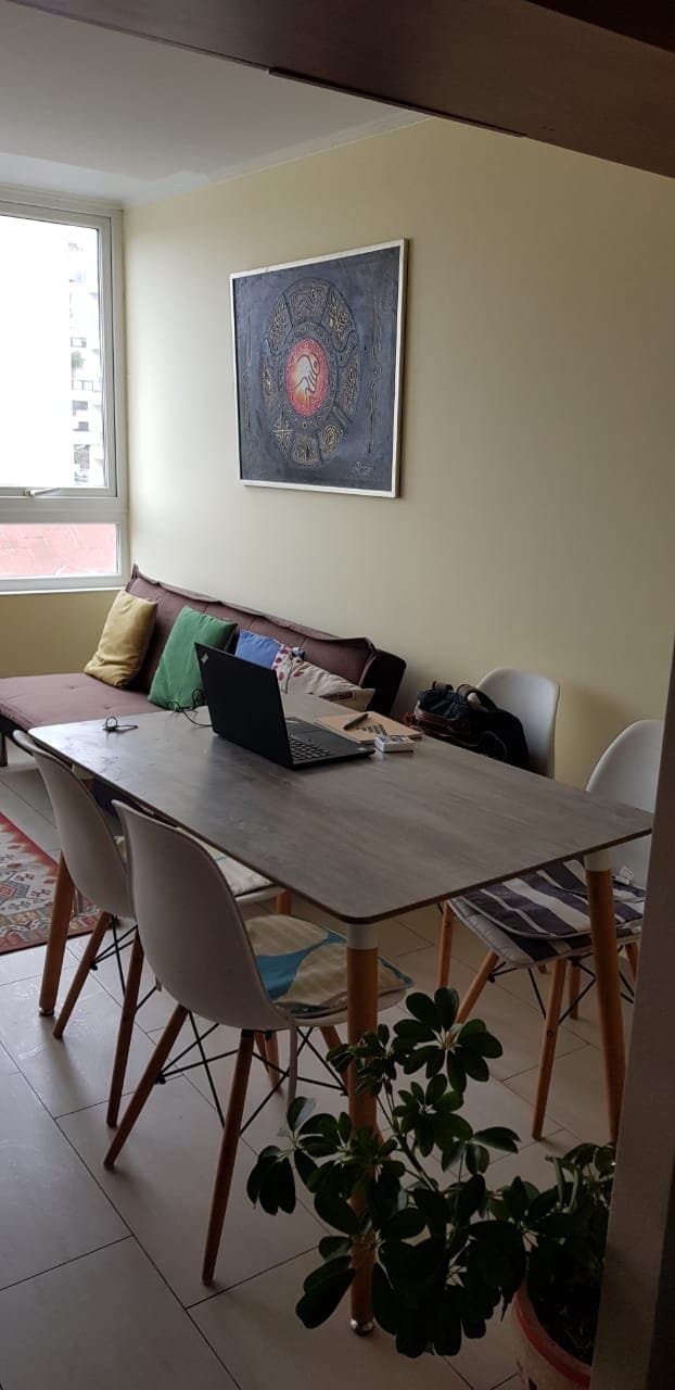 Arriendo Departamento Dúplex, Amoblado, en calle Trizano. — fotografía 1