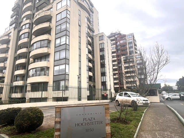 Vende Depto de 4D, 3B, 1Bodega y 3 Estacionamientos, Condominio Plaza Hochstetter — fotografía 1