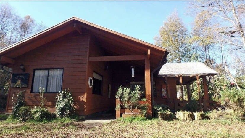 Venta Casa con 2 Cabañas cerca de Pucón (camino Caburgua) — fotografía 1