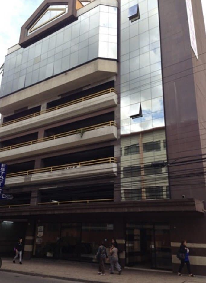 Arriendo Estacionamiento, Edificio Inversur (Centro de Temuco) — fotografía 1