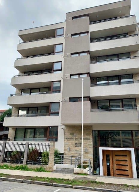 Excelente Departamento de 1 Dormitorio y 1 Baño, frente a Universidad Autónoma — fotografía 1