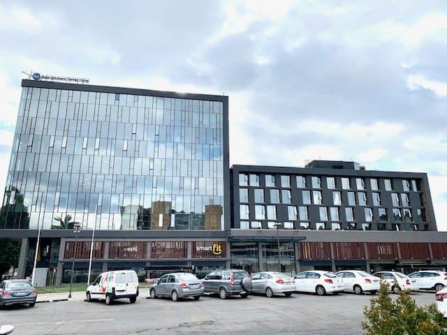 Arriendo Oficina en Edificio Paseo de las Artes , sector Av.Alemania — fotografía 1