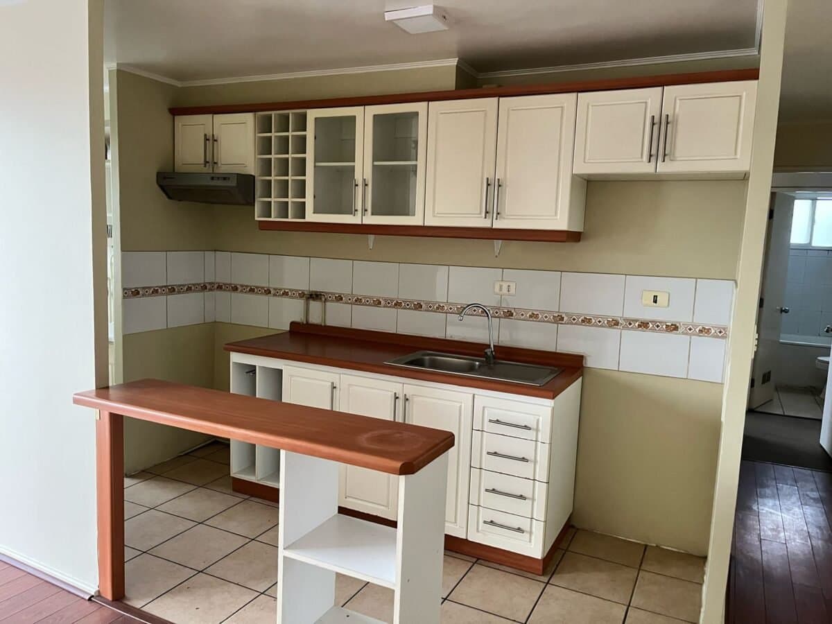 Arrienda Depto de 2D, 2B y Estac en Condominio San Martín, cercano al centro de Temuco — fotografía 1