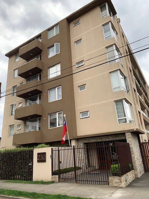 Arriendo Depto Dúplex, cercano a Av Alemania — fotografía 1