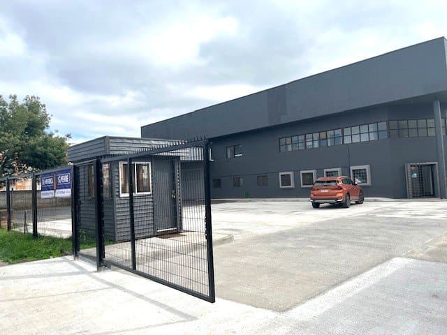 Arrienda Bodega de 1.291 M2 en sector Recabarren — fotografía 1