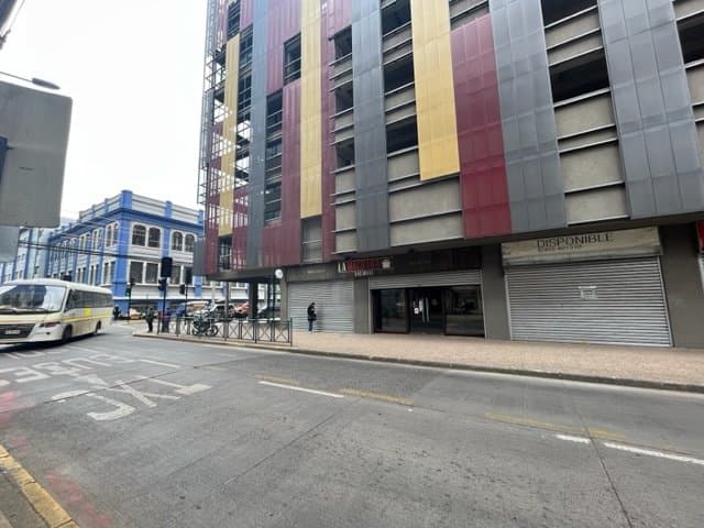 Arrienda Local Comercial, ideal para Rubro Gastronómico, en el Centro de Temuco — fotografía 1