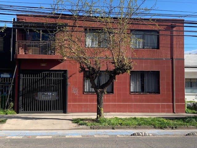 Vende Casa uso Habitacional o Comercial en Av San Martín — fotografía 1