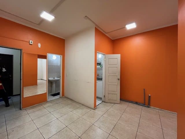 Arrienda Oficina de 49 M2, en pleno Centro de Temuco — fotografía 1