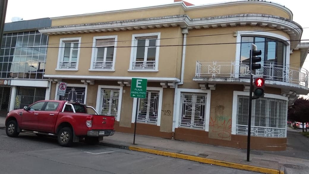 Arriendo Local Comercial, ideal Instituciones, en Centro de Temuco (Posee Recepción Municipal Total) — fotografía 1