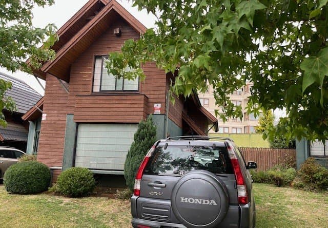 Arrienda hermosa Casa en Condominio semi cerrado, Lomas de Mirasur — fotografía 1