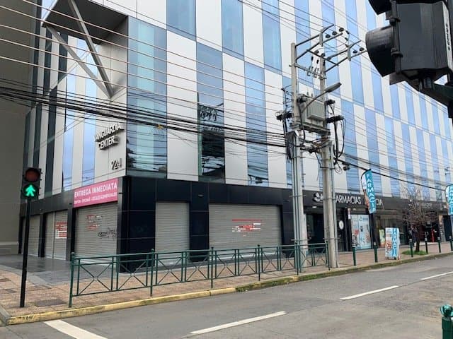 Local Comercial de 157 M2 en Galería Vanguardia, Centro de Temuco — fotografía 1